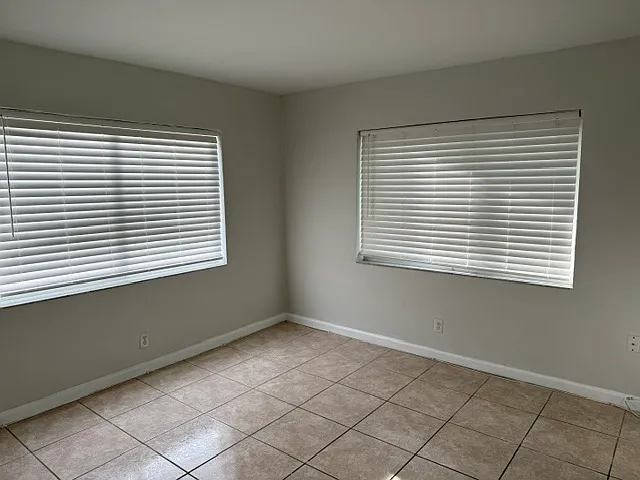 151 SE 6th Ave #16 — Photo 9