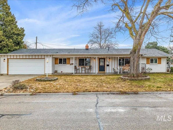 6102 W Edgewater Dr, Boise, ID 83709