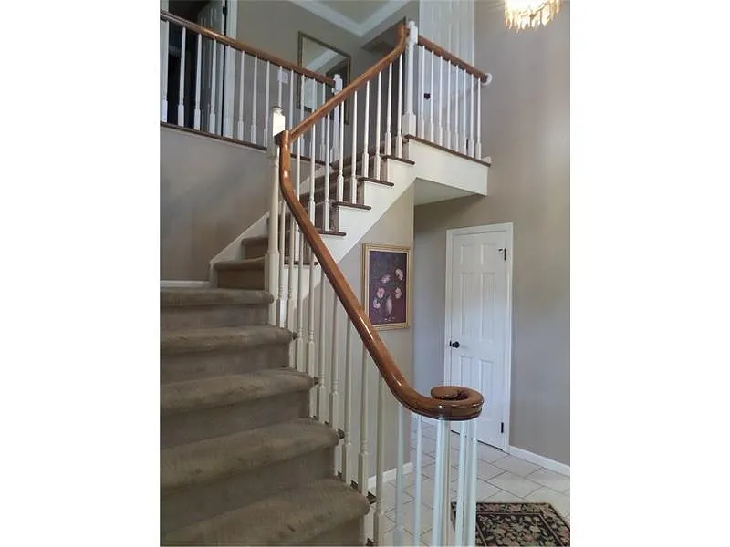 2524 Club House Dr photo 1
