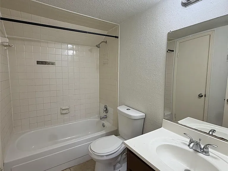 7841 Green Lawn Dr #7841 — Photo 11