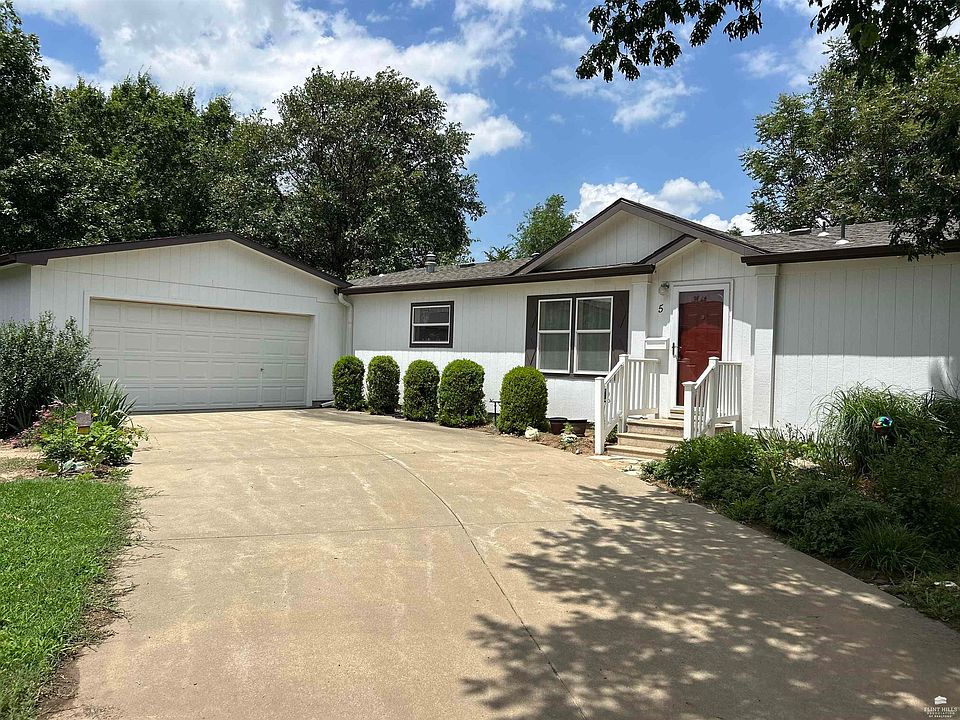 1st image of 1001 N Van Buren St Lot 5