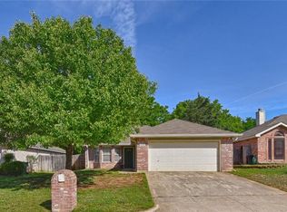 1310 Hidden Oaks Dr, Mansfield, TX 76063