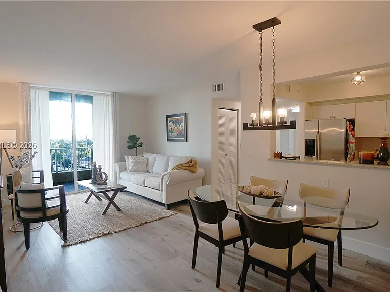 117 NW 42nd Ave #708 — Photo 1