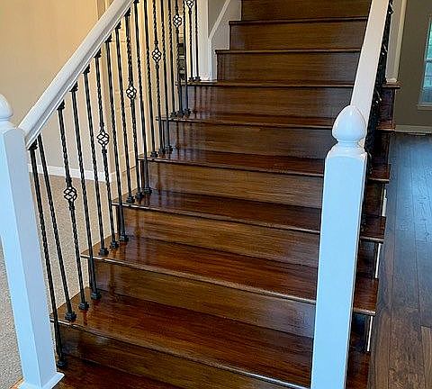 Oak Wood Stairs, Cast Iron