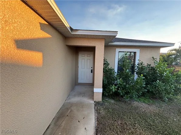 1210 W Cape Coral Pkwy, Cape Coral, FL 33914