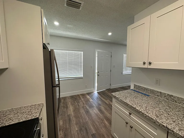3315 SW 15th Ave #0 — Photo 10