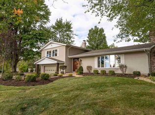 2406 N Spruce Dr, Bluffton, IN 46714