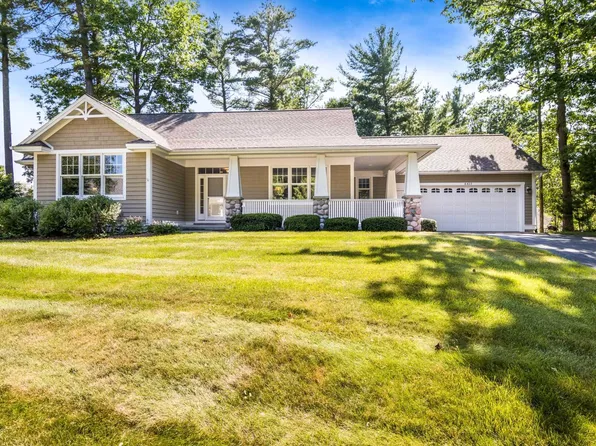 6427 Cedarmere, Traverse City, MI 49686