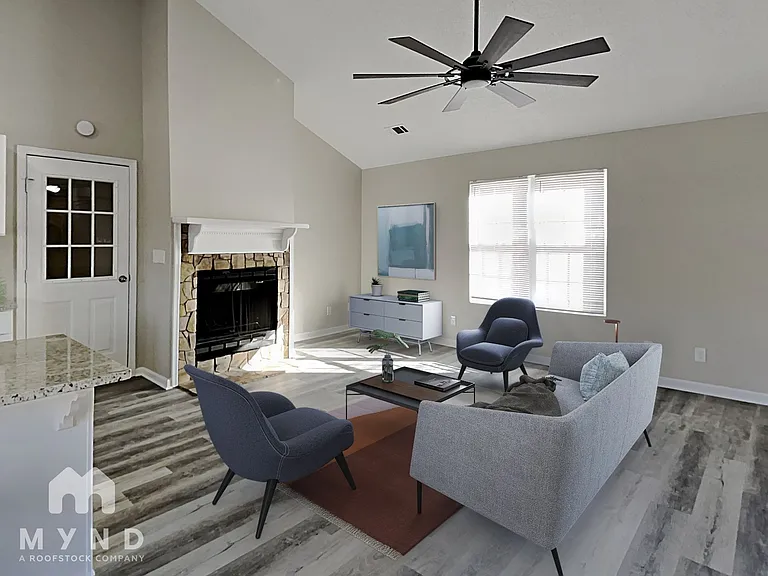 215 Shamrock Way — Photo 2