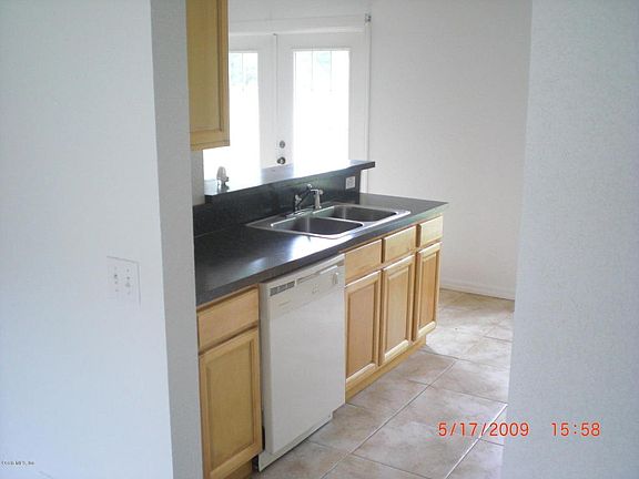 5th image of 5105 NW 61st Ave