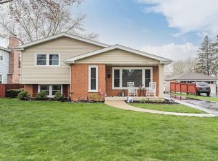 306 N Stewart Ave, Lombard, IL 60148