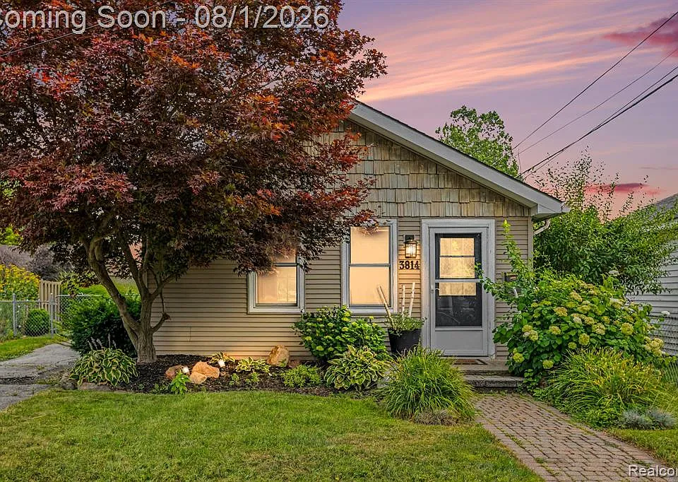 3814 N Blair Ave