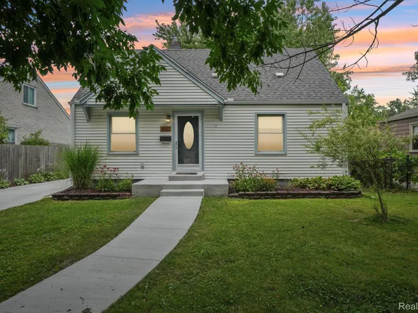 2017 Barrett Ave, Royal Oak, MI 48067