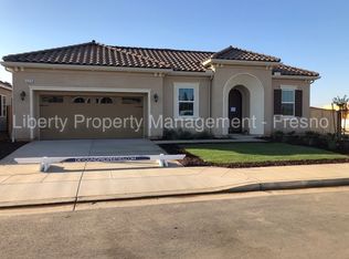 4226 Sierra Madre Ave, Clovis, CA
