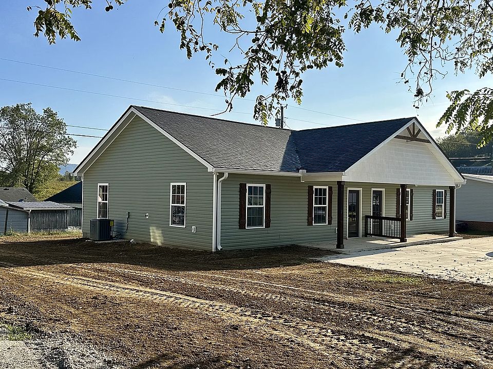 1st image of 926 Trail St #926