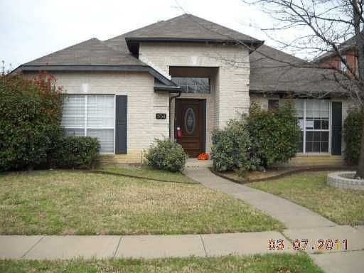 2nd image of 1756 Blackstone Dr