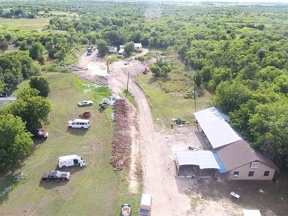 2nd image of 11510 Us Highway 183 S