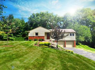 499 Rochdale Dr S, Rochester Hills, MI 48309
