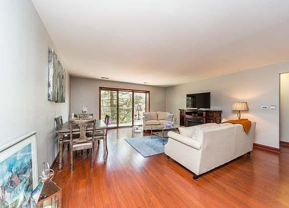 3rd image of 6505 N Nashville Ave APT 206