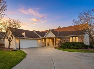 6180 South Preston LANE, New Berlin, WI 53151