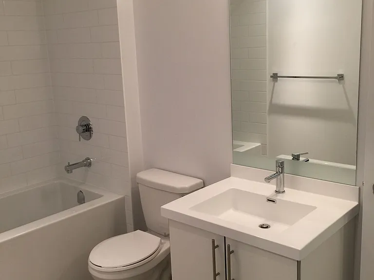 55 Speers Rd #1113 — Photo 4