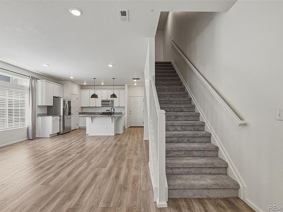 3rd image of 18056 E 103rd Avenue