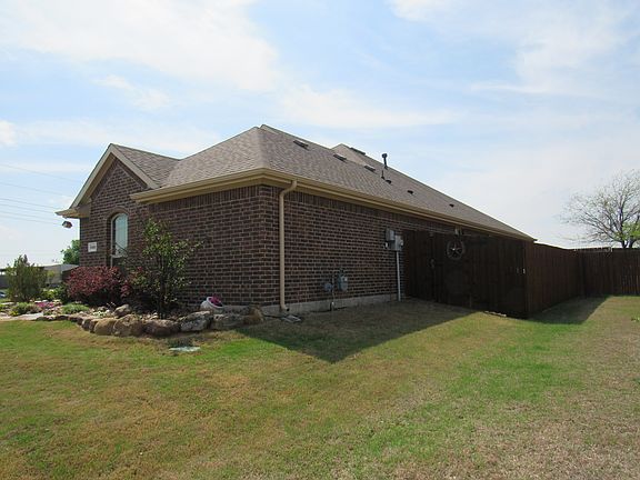 4th image of 1601 Woodlawn Ave