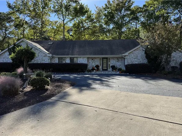 1000 Truitt Ct, Virginia Beach, VA 23454