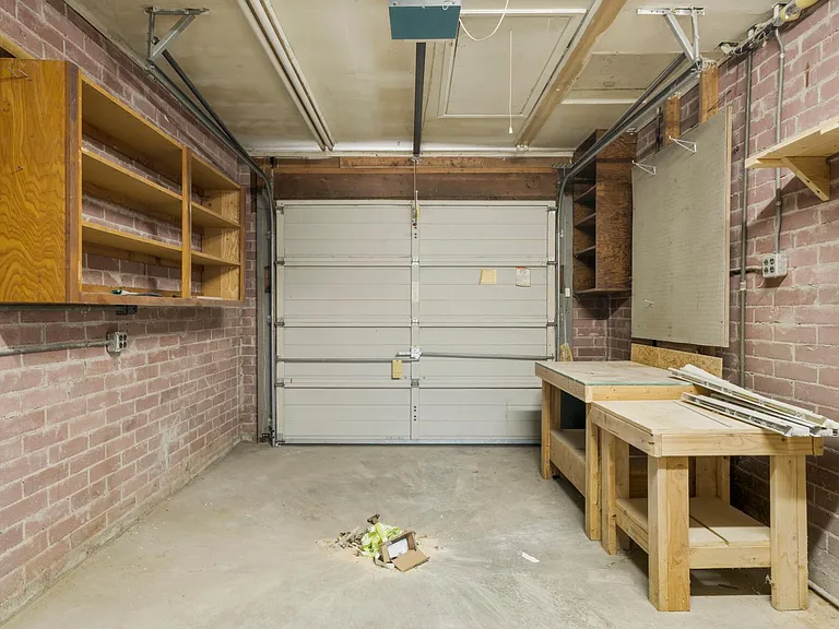 4828 S Madison Ave — Photo 17