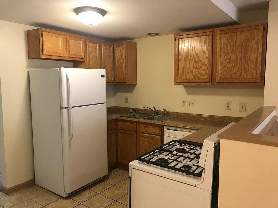 2nd image of 100 Murray St APT 2