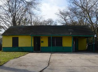 5230 Lyndhurst Dr, Houston, TX 77033