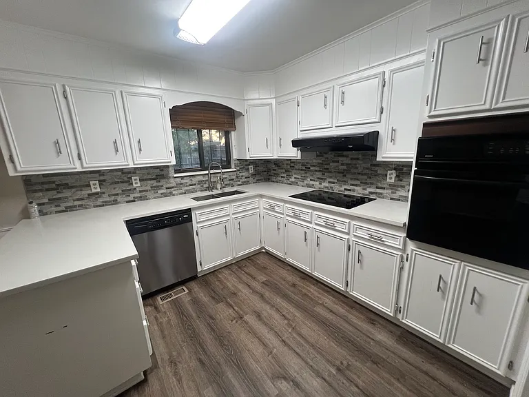 4852 S 67th East Ave — Photo 2