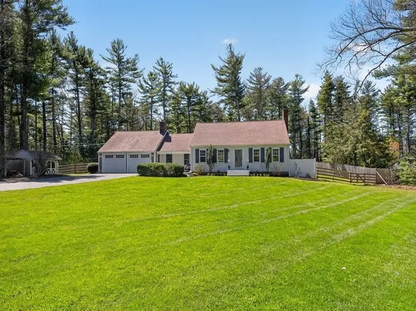 225 Church St, Duxbury, MA 02332
