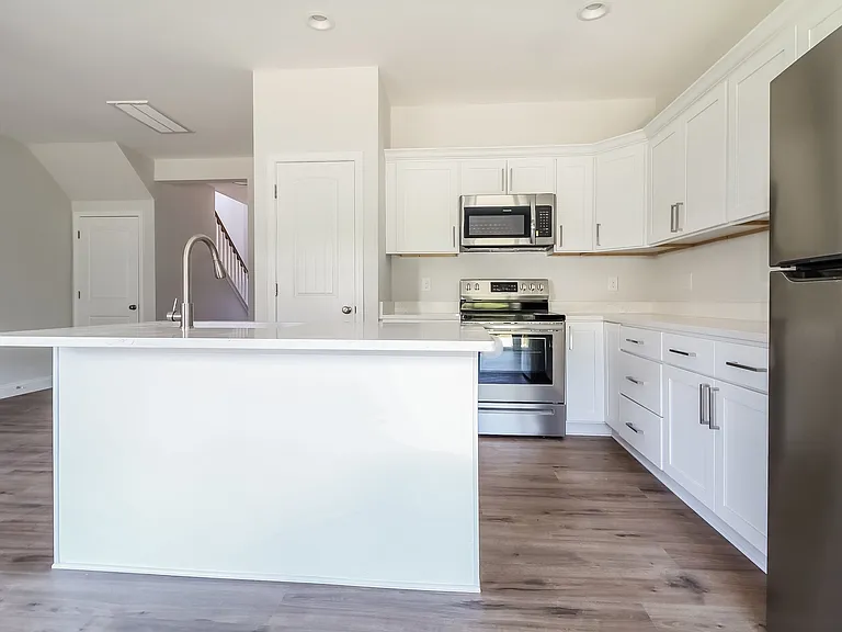 124 Cannon Dr — Photo 9