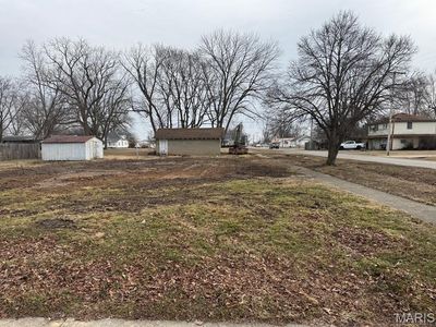 1000 N Walnut St, Saint Elmo, IL, 62458