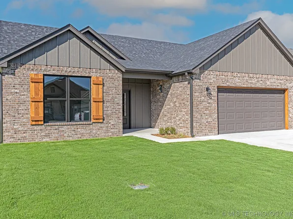 422 S Buffalo Ave, Skiatook, OK 74070