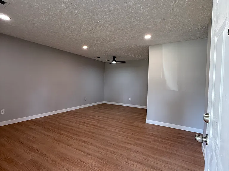 228 Balsam Ct — Photo 2