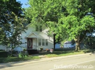 1126 14th Ave, Fulton, IL 61252