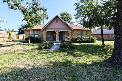 1125 Usener St Photo 1