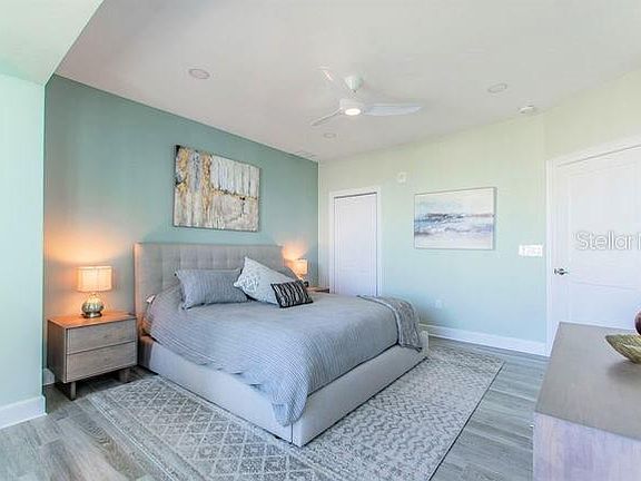 5th image of 1 Beach Dr SE Unit 1914