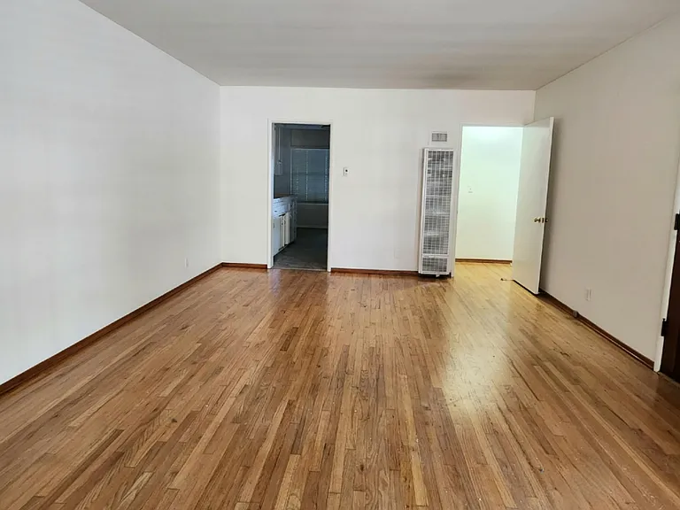 2922 Arizona Ave #D — Photo 13
