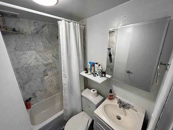 5th image of 368 W 46th St APT 2