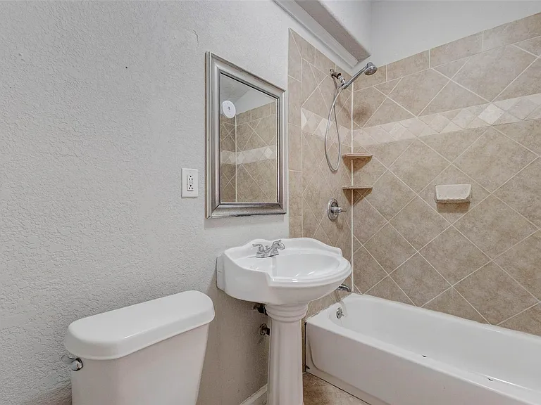 6751 Richwood Rd — Photo 6