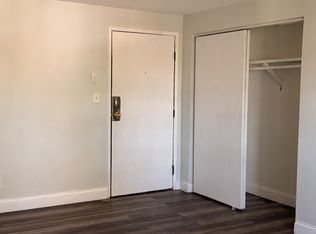14 Thompson Dr APT 11, Randolph, MA 02368