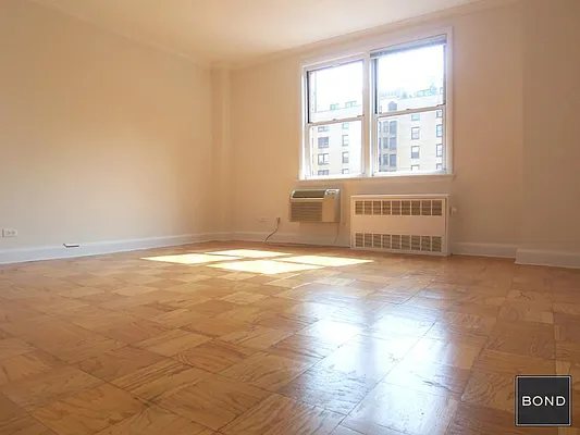 Rented by Bond New York | media 10