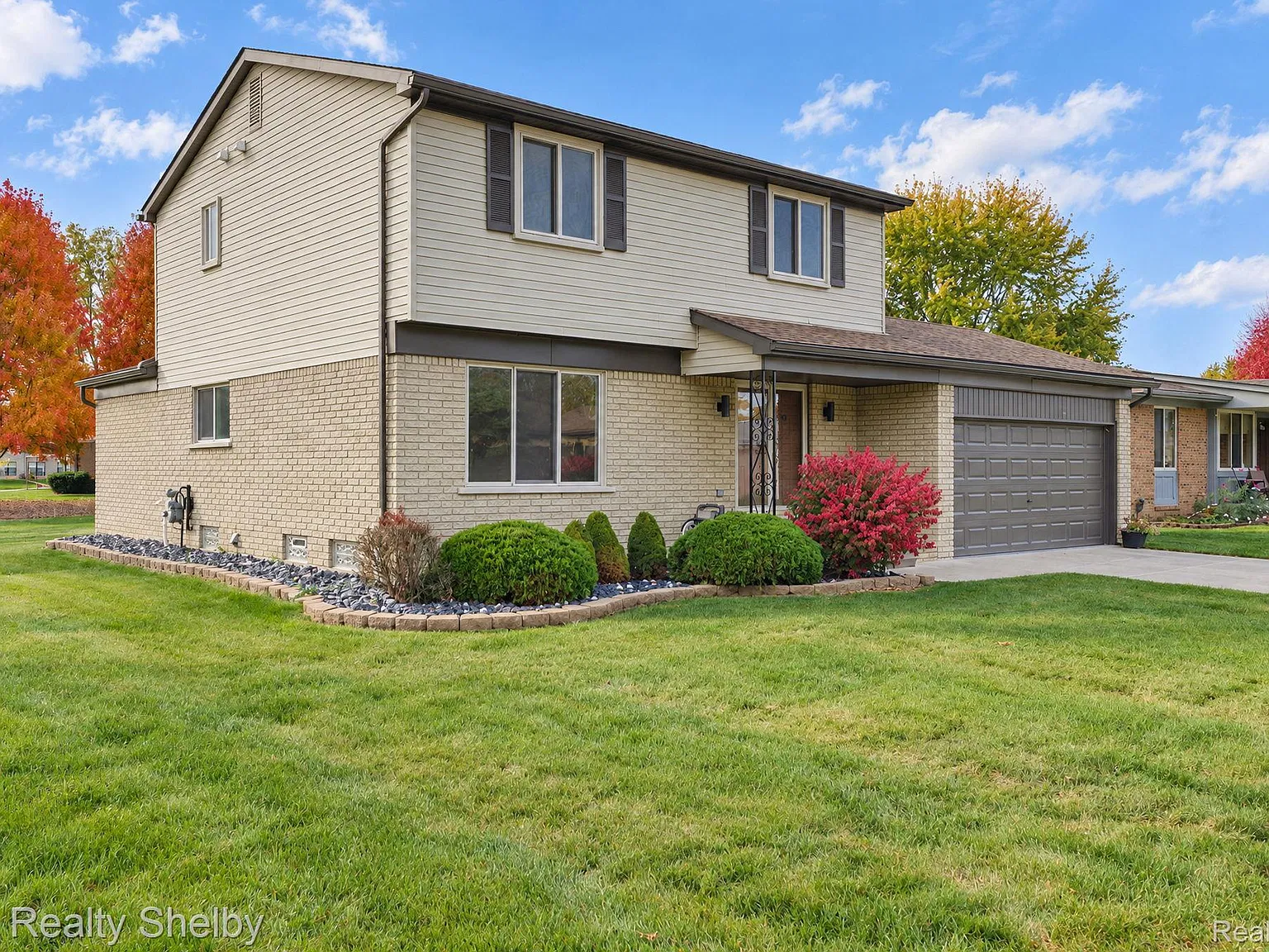 3 bed, 3.0 bath, 1752 sqft, $2,850 — Photo 3