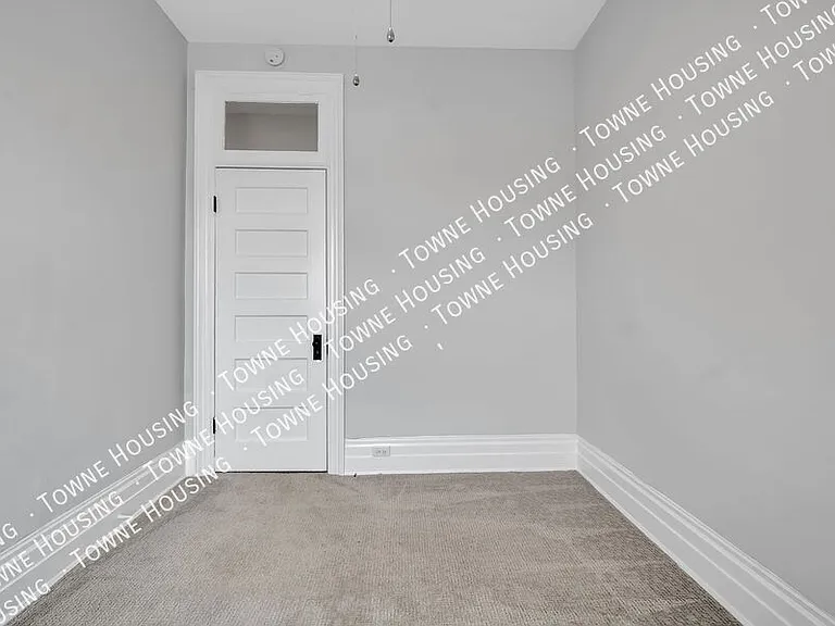 215 Allen St #1 — Photo 12