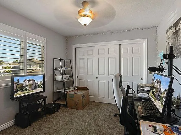1601 Barkley Ln — Photo 27