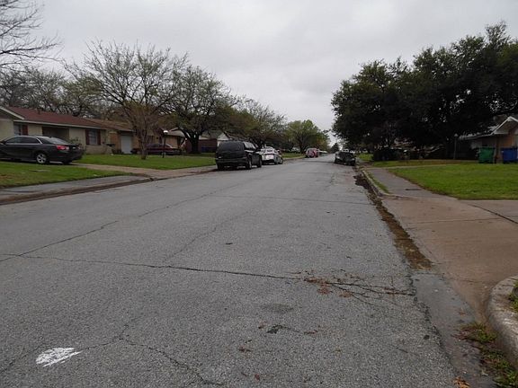 4th image of 2526 Hightrail Dr