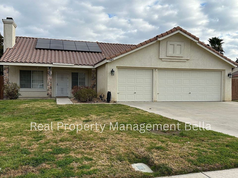 1st image of 19400 Applewood Ct